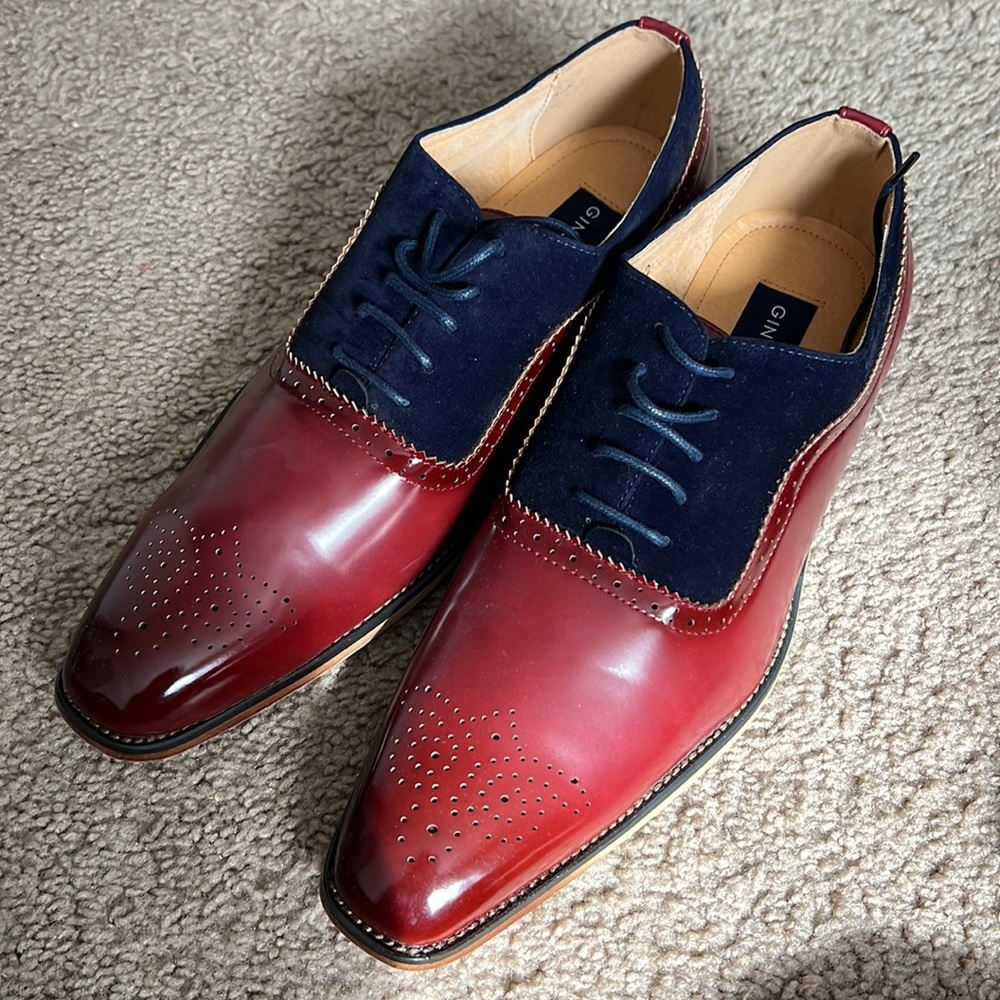 Men’s dress shoes